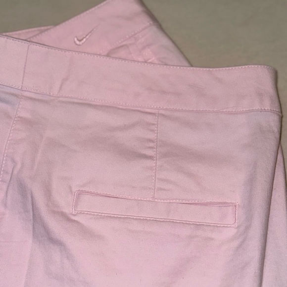 Nike Women’s Dri Fit Golf Shorts - Picture 8 of 8